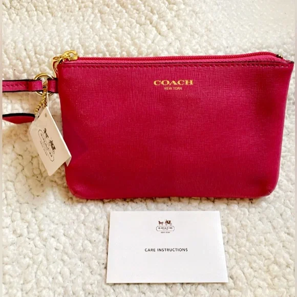 NWT COACH 49377 SAFFIANO LEATHER PINK WRISTLET - Picture 9 of 13